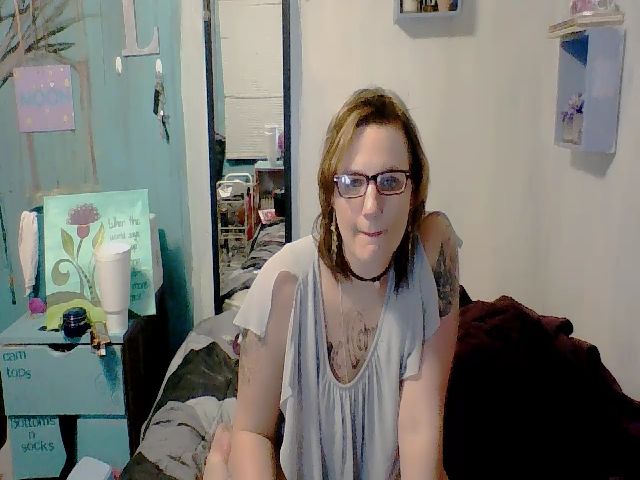 Live sex webcam photo for LaceyPagexxo #272341430