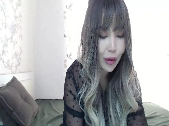 Live sex webcam photo for LacyKim #274543800