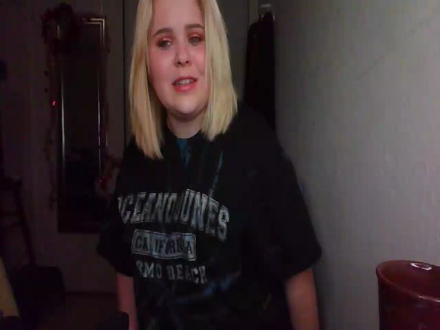 Live sex webcam photo for Lacy_Peach #272413925