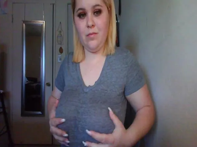 Live sex webcam photo for Lacy_Peach #272427503