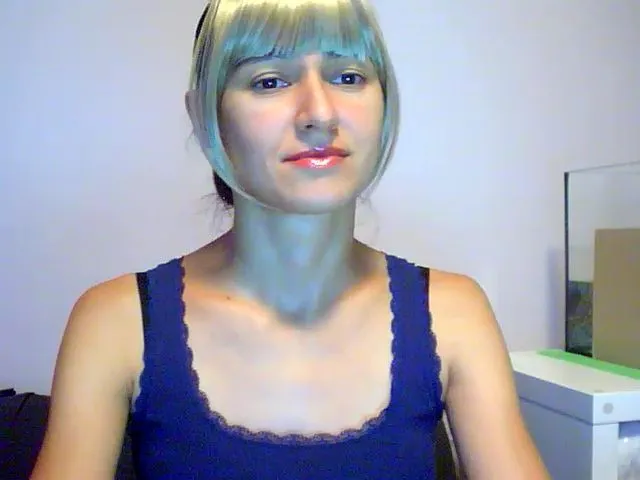 Live sex webcam photo for LaddyyyLuckk #274658287