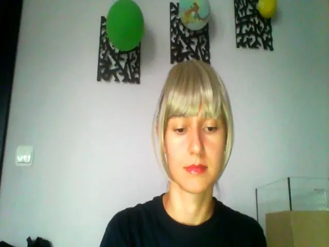 Live sex webcam photo for LaddyyyLuckk #274762444