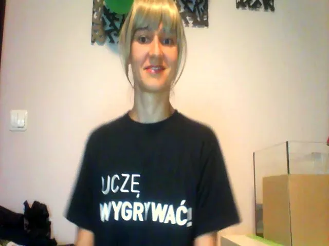 Live sex webcam photo for LaddyyyLuckk #274765754