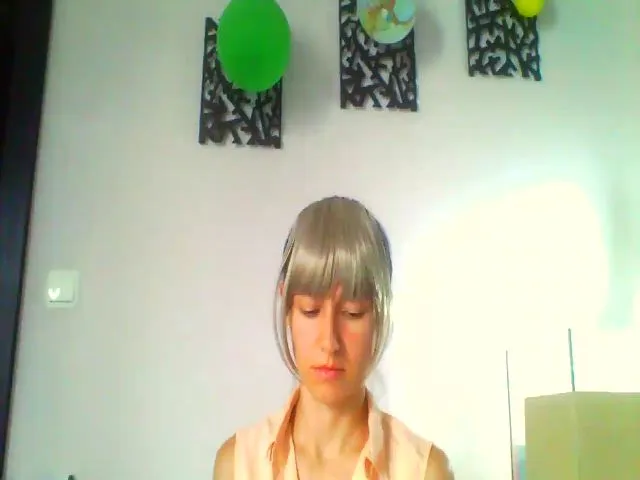 Live sex webcam photo for LaddyyyLuckk #275067461