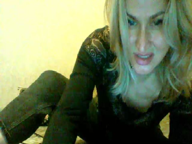 Live sex webcam photo for LadyAna189 #271924333