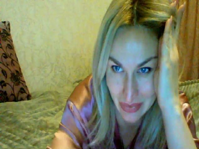 Live sex webcam photo for LadyAna189 #272029422