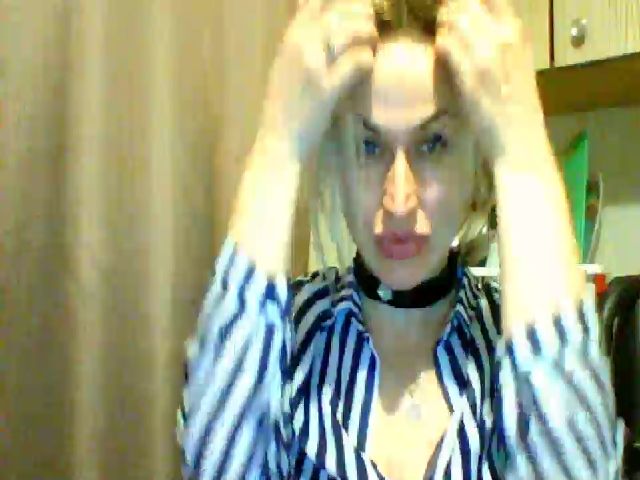 Live sex webcam photo for LadyAna189 #272100288