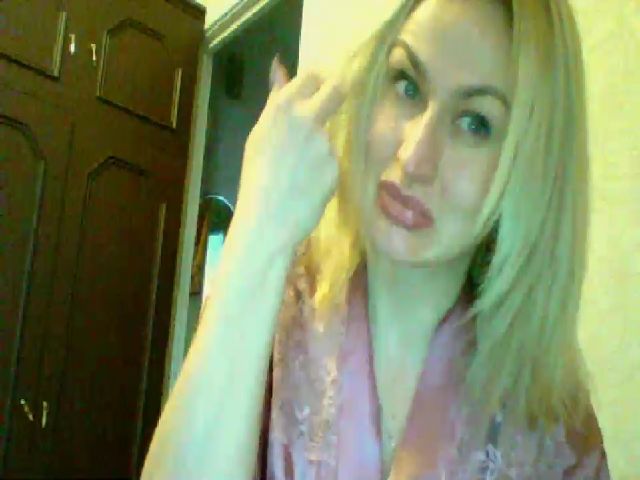 Live sex webcam photo for LadyAna189 #272214760