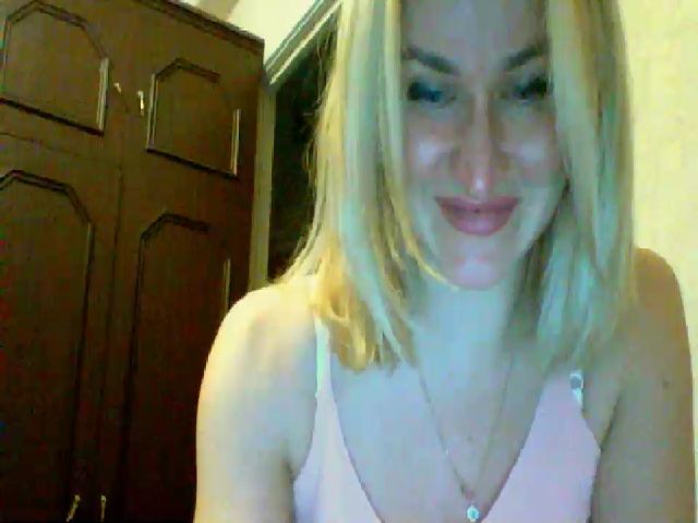 Live sex webcam photo for LadyAna189 #272244544