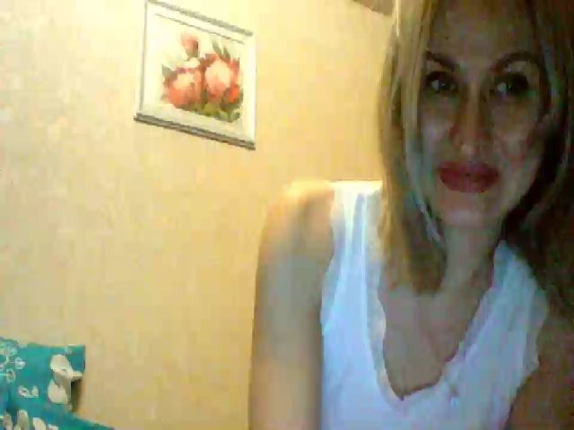 Live sex webcam photo for LadyAna189 #272390579