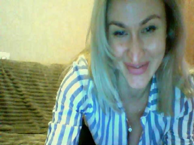 Live sex webcam photo for LadyAna189 #272497639