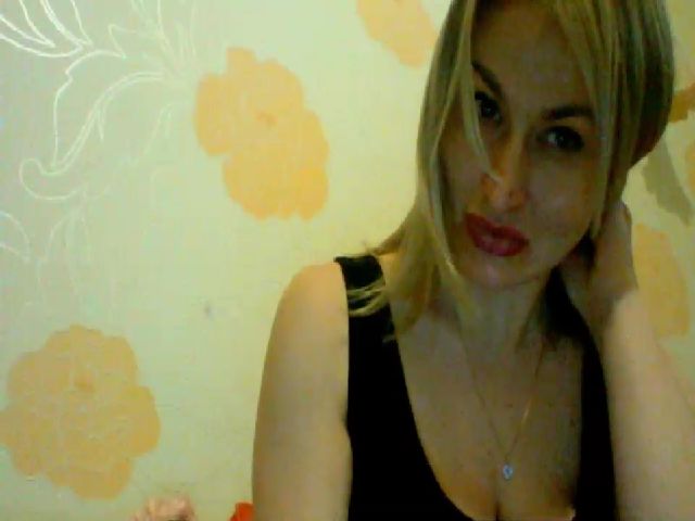 Live sex webcam photo for LadyAna189 #272788014