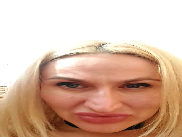 Live sex webcam photo for LadyAna189 #273654317