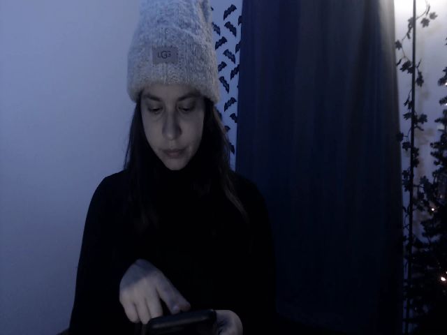 Live sex webcam photo for LadyMarceline #271929034