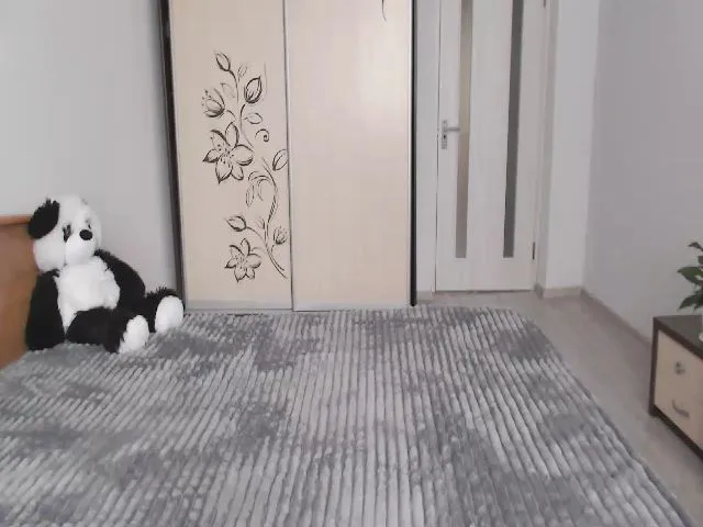 Live sex webcam photo for LadyMelissa_ #275055029