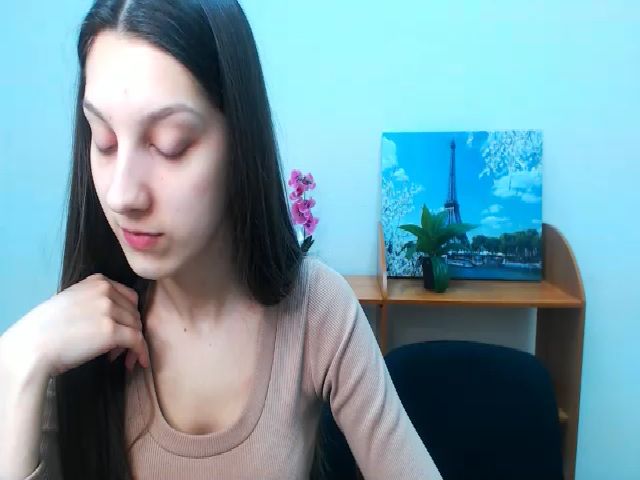 Live sex webcam photo for LadyMillionne #272172534