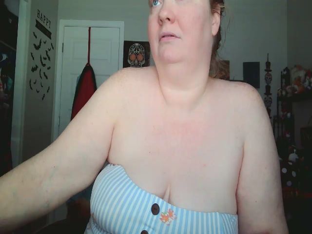 Live sex webcam photo for LadyNightshad #274151211