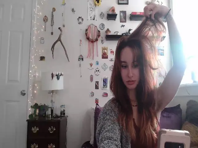 Live sex webcam photo for Lady_Garnet22 #271924367