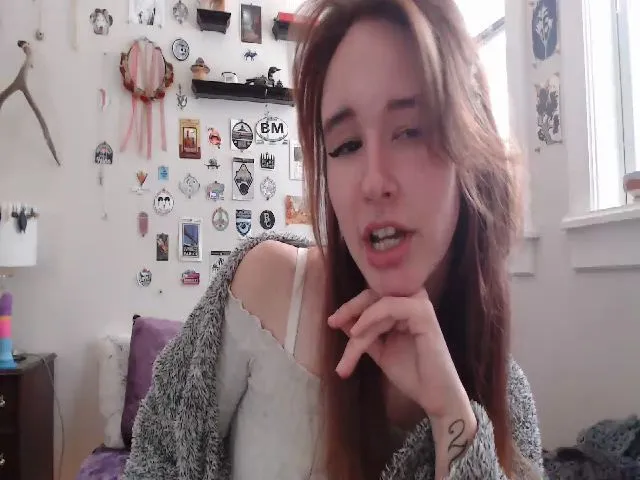 Live sex webcam photo for Lady_Garnet22 #272045861