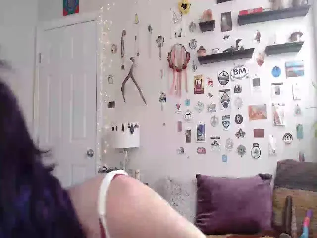 Live sex webcam photo for Lady_Garnet22 #272086897