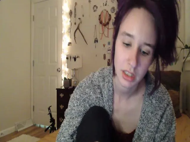 Live sex webcam photo for Lady_Garnet22 #272169009