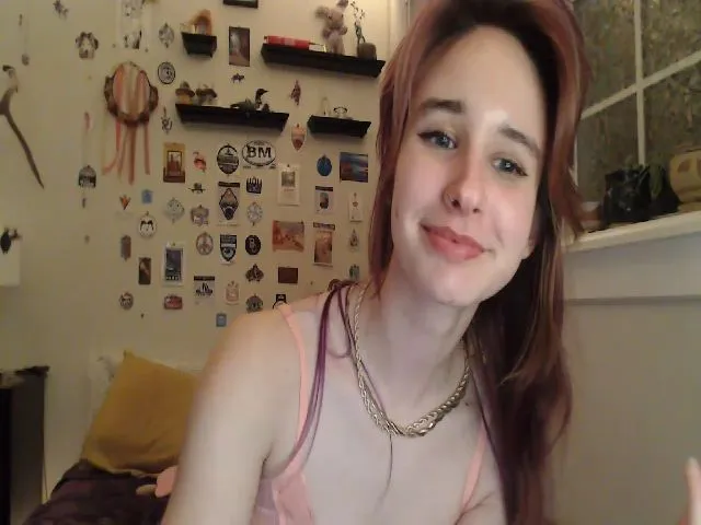 Live sex webcam photo for Lady_Garnet22 #272521234