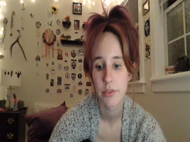 Live sex webcam photo for Lady_Garnet22 #272557957