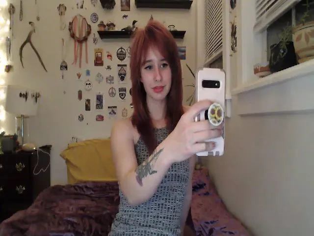 Live sex webcam photo for Lady_Garnet22 #272636733