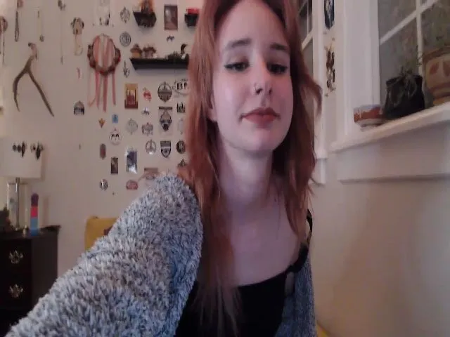 Live sex webcam photo for Lady_Garnet22 #272705085