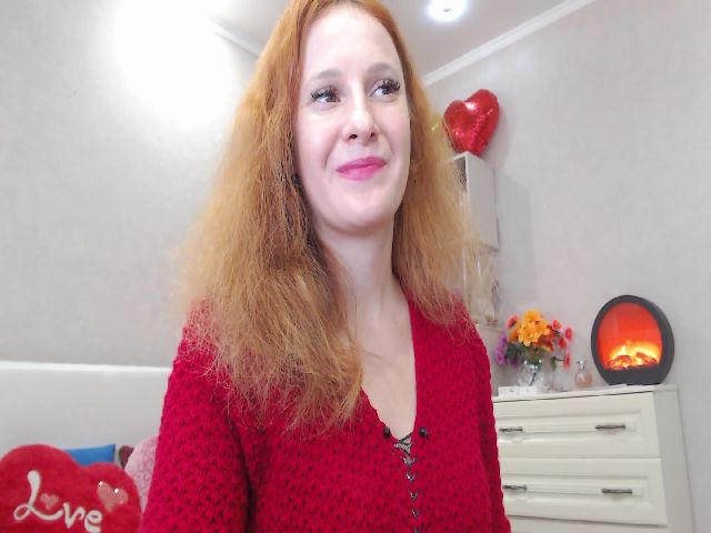 Live sex webcam photo for Ladybigsmile #272387518