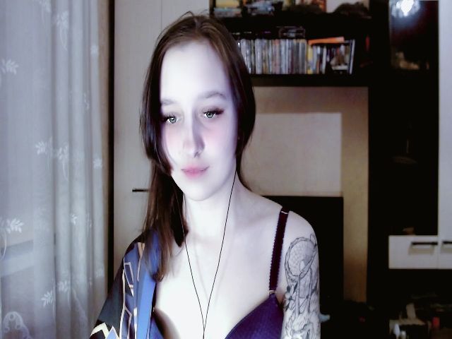 Live sex webcam photo for LanaMillie #272069216