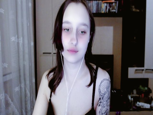 Live sex webcam photo for LanaMillie #272531287