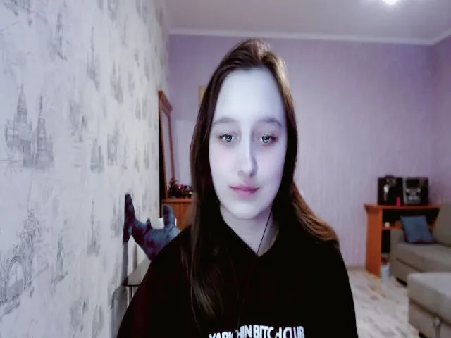 Live sex webcam photo for LanaMillie #273339227