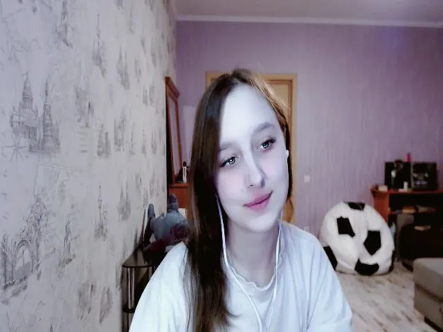 Live sex webcam photo for LanaMillie #273655033