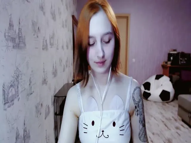 Live sex webcam photo for LanaMillie #274188287