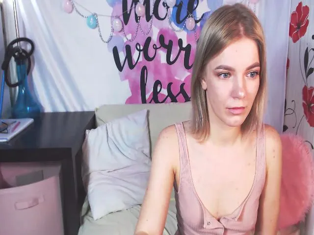 Live sex webcam photo for LanaRhoadesss #271716415