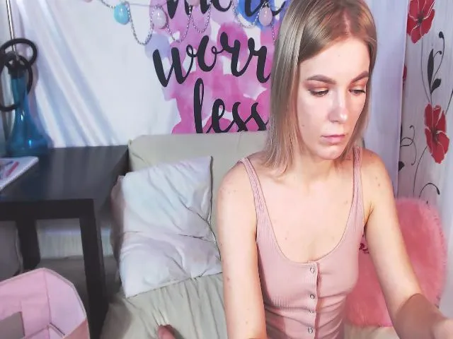 Live sex webcam photo for LanaRhoadesss #271716806