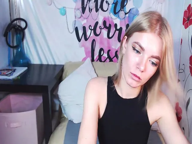 Live sex webcam photo for LanaRhoadesss #271776445