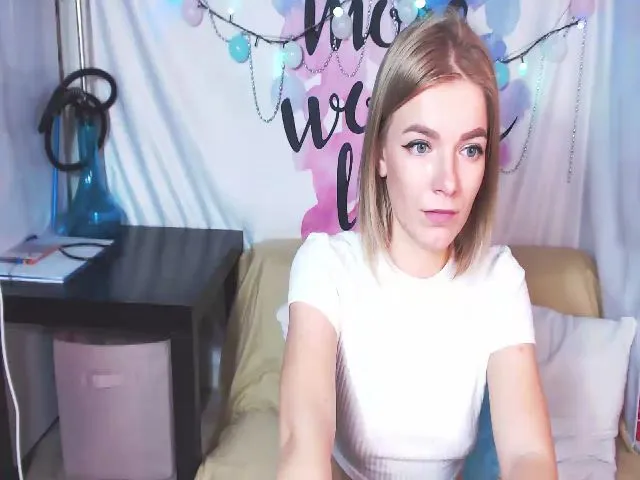 Live sex webcam photo for LanaRhoadesss #271810001