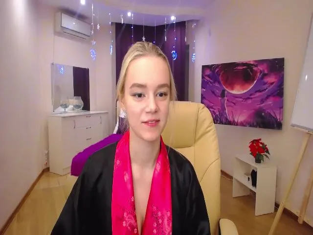 Live sex webcam photo for LanaSun #272227220