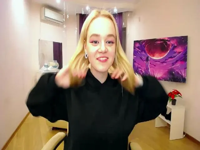 Live sex webcam photo for LanaSun #272424239