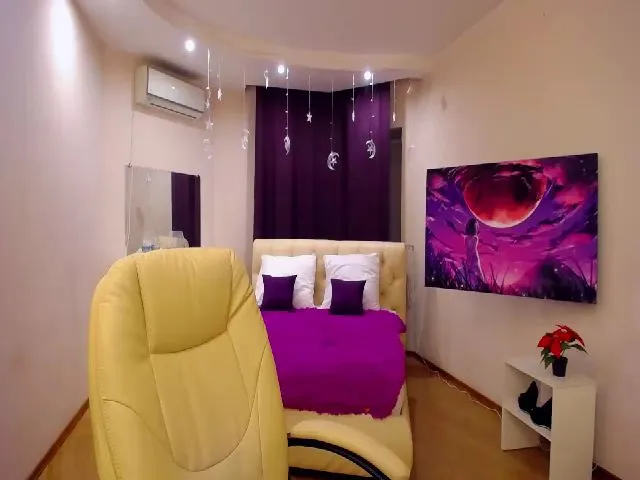 Live sex webcam photo for LanaSun #272427540