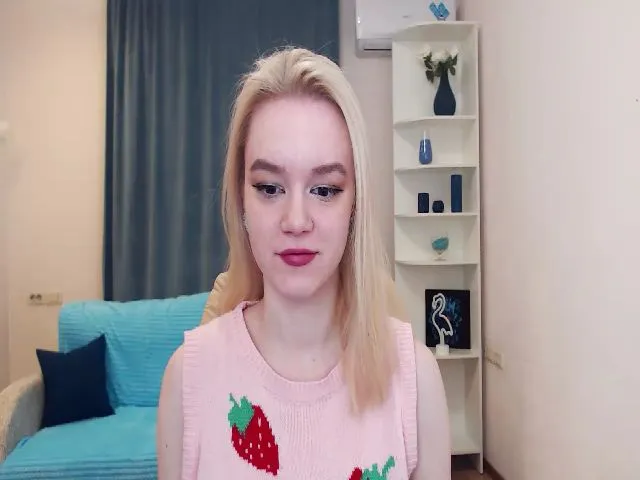 Live sex webcam photo for LanaSun #272476288