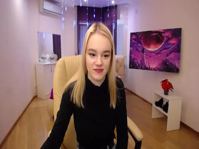 Live sex webcam photo for LanaSun #272653649