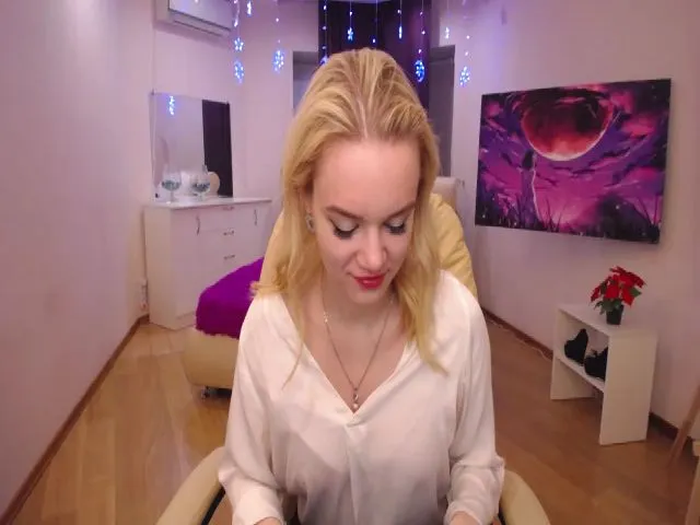 Live sex webcam photo for LanaSun #272718496