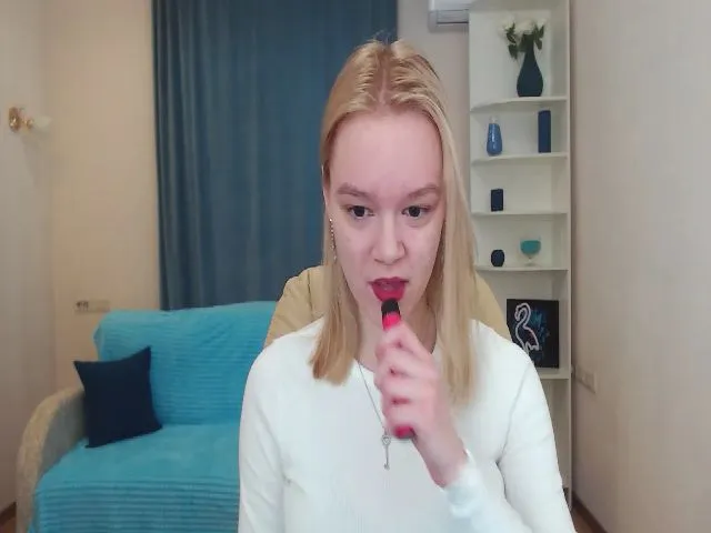 Live sex webcam photo for LanaSun #272810472