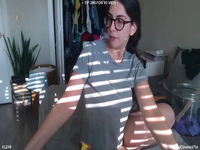 Live sex webcam photo for LanaTy #272482120
