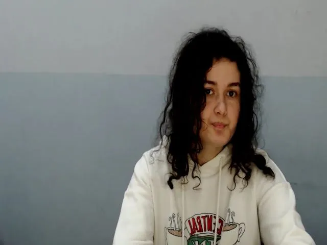 Live sex webcam photo for LanaZixen #271695172