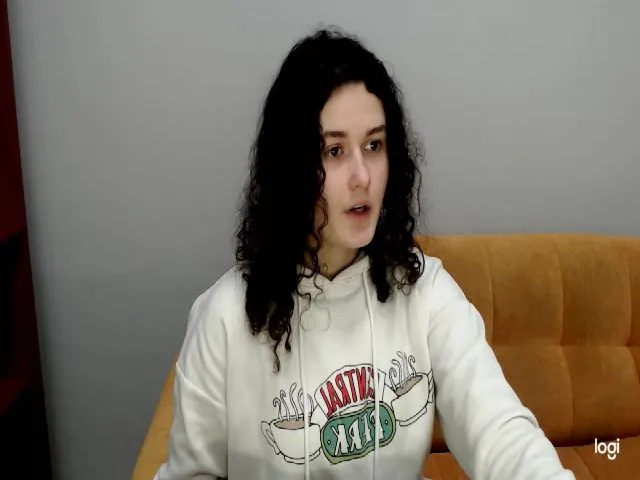 Live sex webcam photo for LanaZixen #271790924