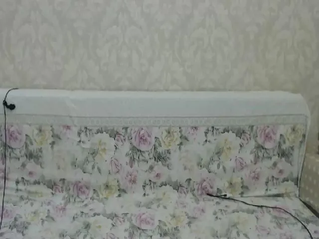 Live sex webcam photo for Lana_Kitty20 #272845045